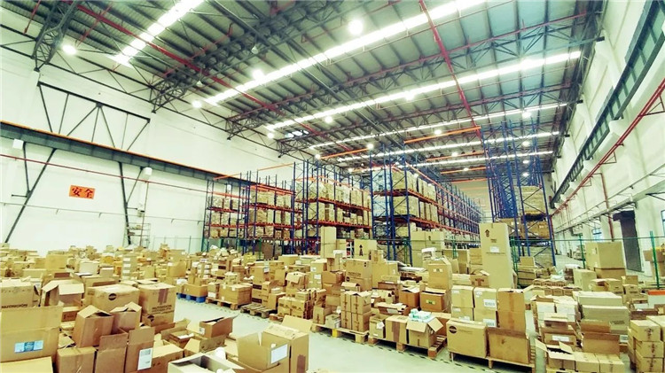 跨境電商倉(cāng)庫(kù)貨架案例