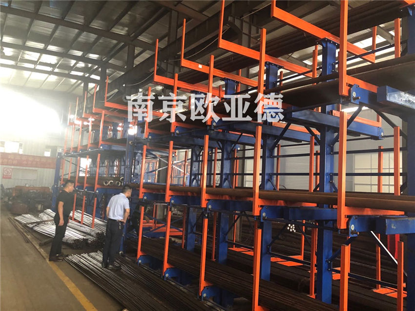 泰州伸縮式懸臂貨架項目投入使用